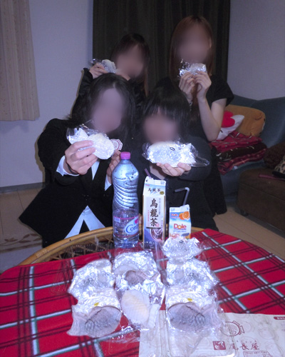 みんなで白いたいやき