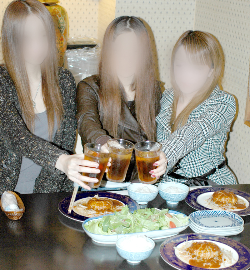 仲良し3人でお食事
